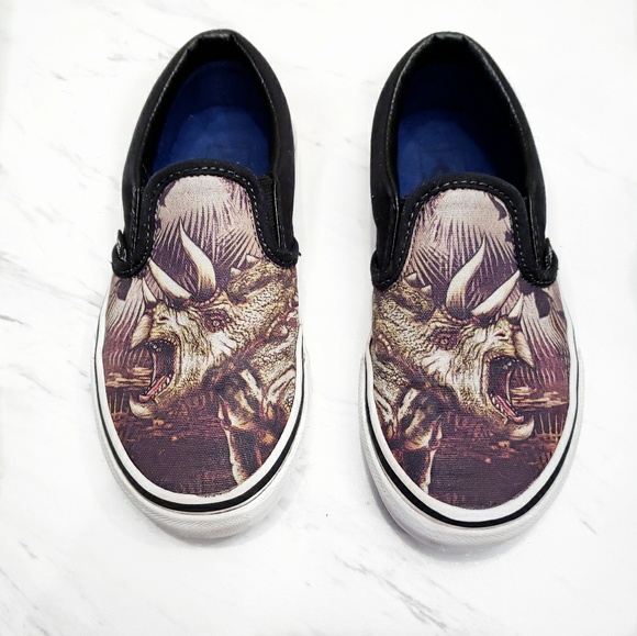 vans triceratops